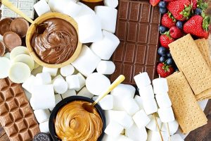 SMores-Dessert-Board-3